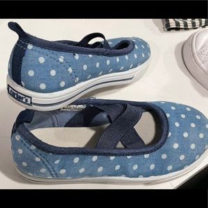 Carter's Denim Shoe Toddler 10. Sold as-is